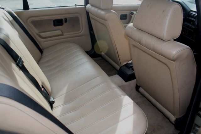 1990 BMW 3-Series Base - photo 6