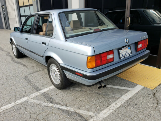 1990 BMW 3-Series 325I - photo 3