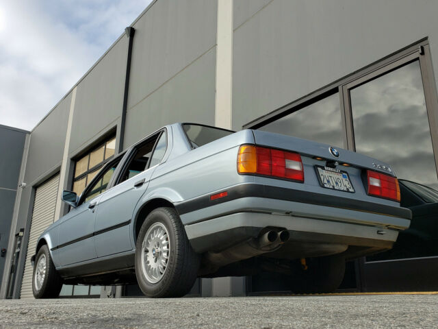 1990 BMW 3-Series 325I - photo 4