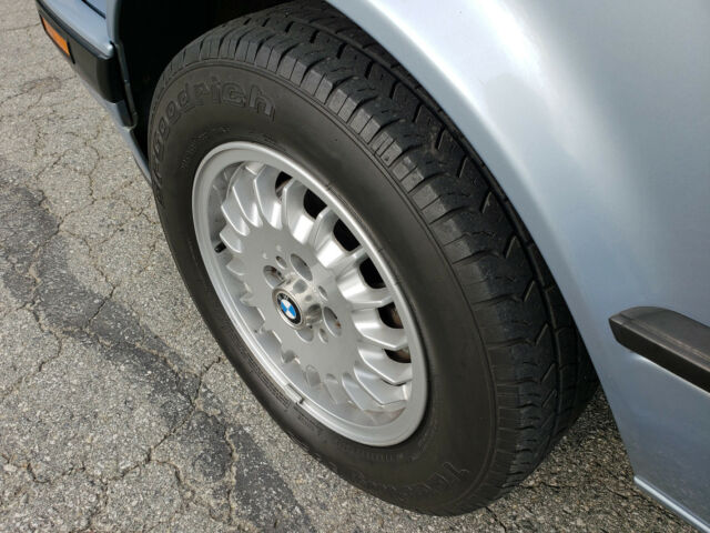 1990 BMW 3-Series 325I - photo 9