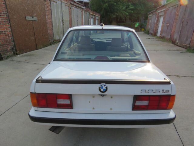 1990 BMW 3-Series is - photo 4