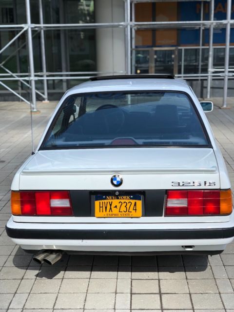 1990 BMW 3-Series 325is - photo 6