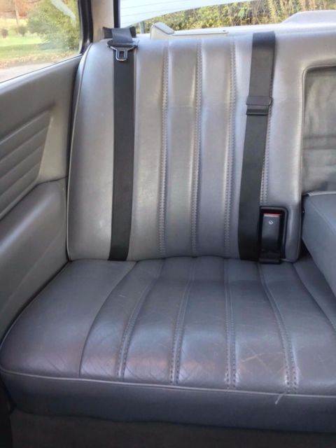 1990 BMW 3-Series Base Sedan 4-Door - photo 11