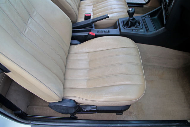 1990 BMW 3-Series Base Sedan 4-Door - photo 12