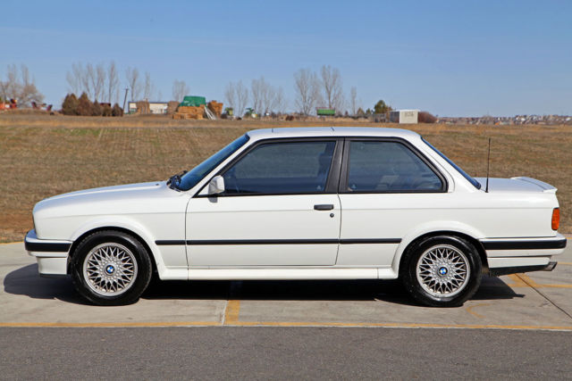 1990 BMW 3-Series Base Sedan 4-Door - photo 7