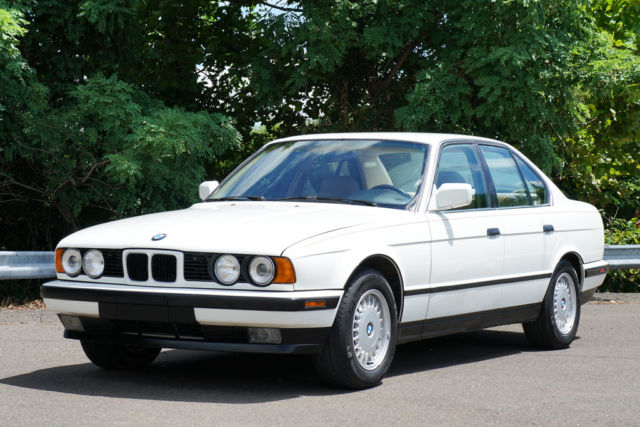 1990 BMW 5 Series 525i 525 i E34 NO RESERVE AUCTION SEE YouTube VIDEO 1990 BMW 5-Series 525i E34 NO RESERVE AUCTION SEE YouTube VIDEO