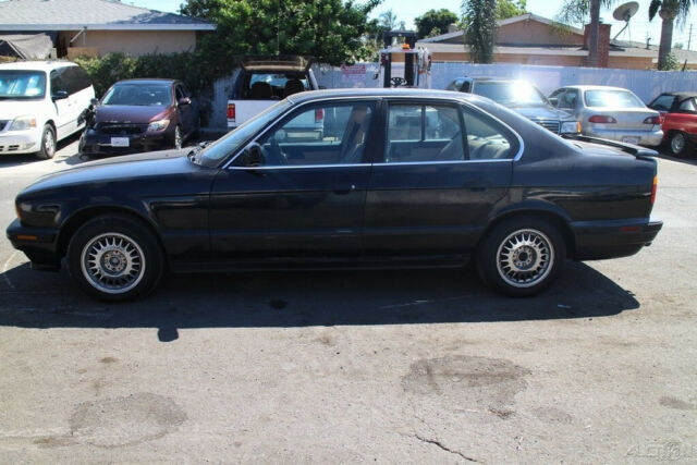 1990 BMW 5-Series 525i - photo 2