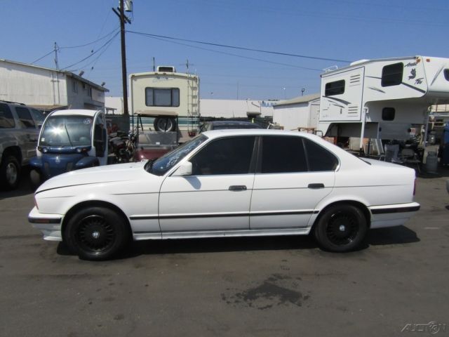 1990 BMW 5-Series 525i - photo 2