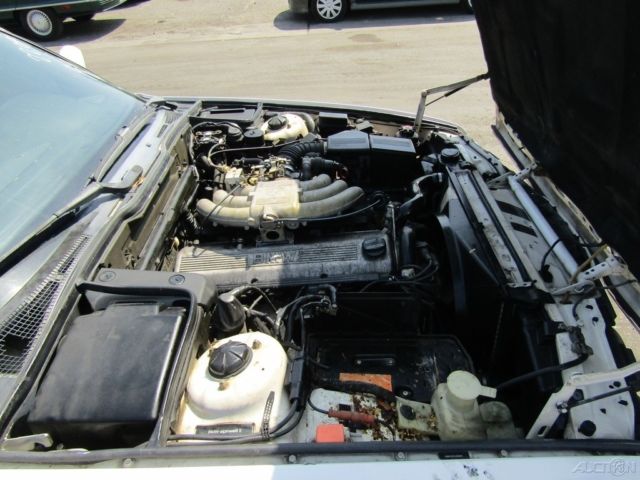 1990 BMW 5-Series 525i - photo 8