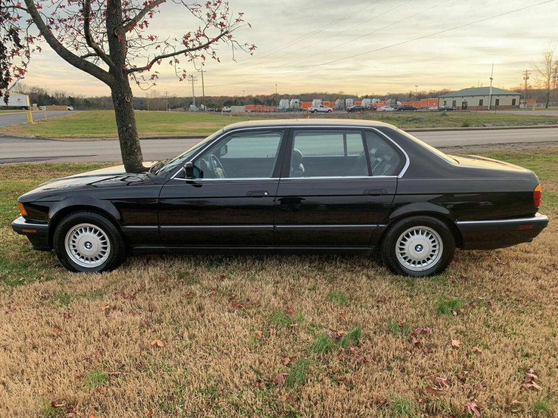 1990 BMW 7-Series 735iL 4dr Sedan - photo 6