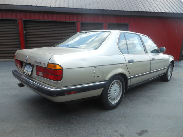 1990 BMW 735 iL - photo 4