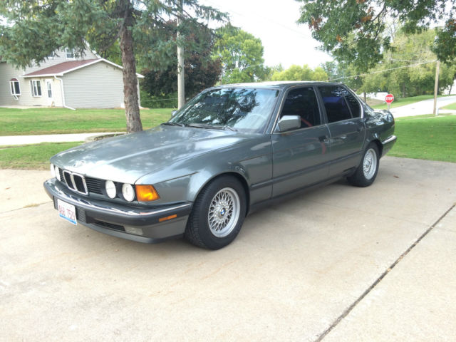 1990 BMW 735i Base Sedan 4-Door 3.5L 1990 BMW 7-Series Base Sedan 4-Door