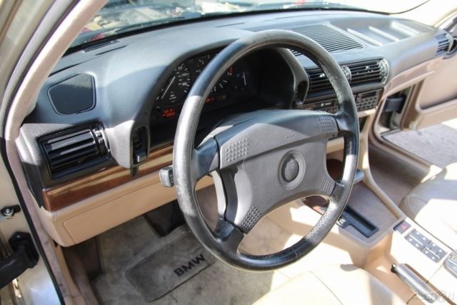 1990 BMW 7-Series 750iL - photo 12