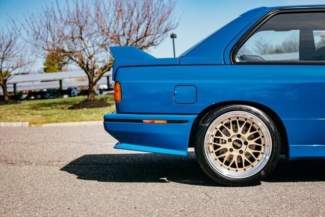 1990 BMW M3 - photo 4