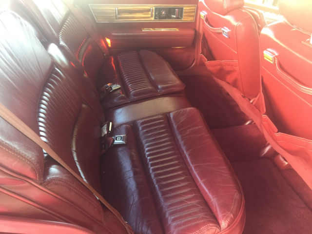 1990 Buick Electra Park Avenue Sedan 4-Door - photo 9