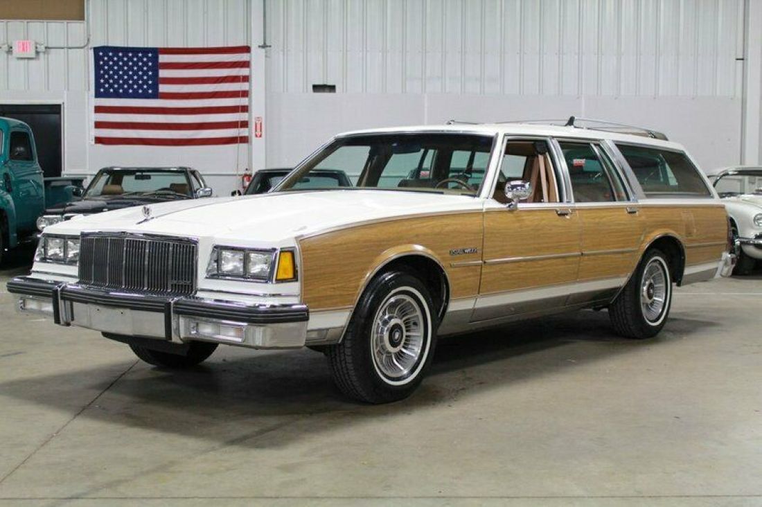 1990 Buick Estate Wagon 71709 Miles White Station Wagon 5.0L V8 4-Speed Automat 1990 Buick Estate Wagon