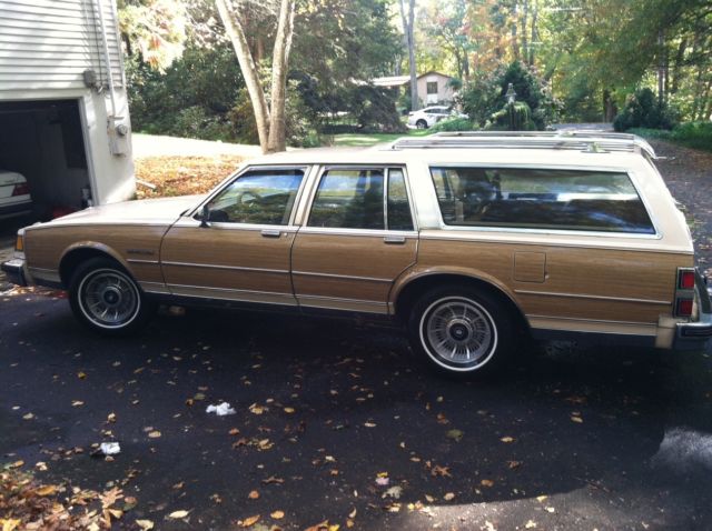 1990 Buick LeSabre Estate Wagon Wagon 4-Door - photo 2