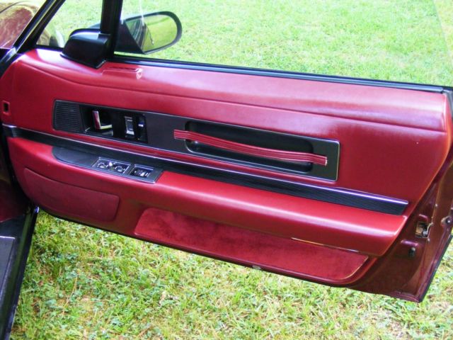 1990 Buick Reatta - photo 12