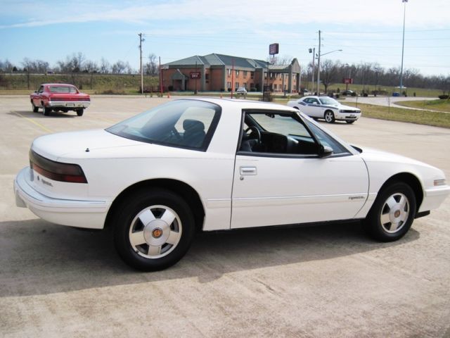 1990 Buick Reatta - photo 3