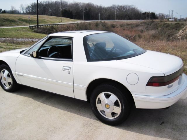 1990 Buick Reatta - photo 4
