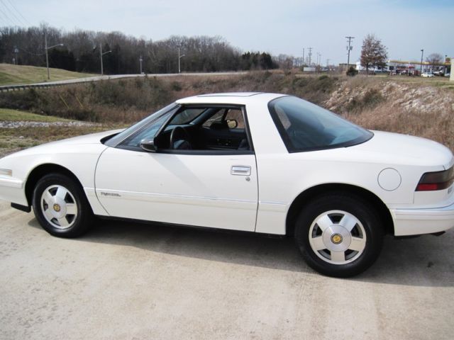 1990 Buick Reatta - photo 7