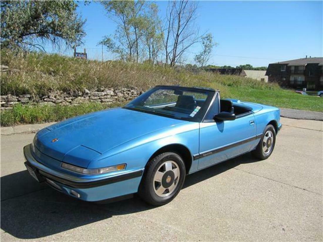 1990 Buick Reatta - photo 10