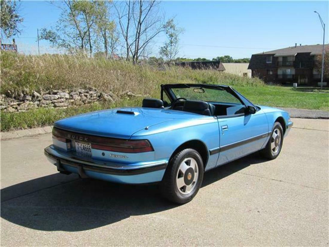 1990 Buick Reatta - photo 4