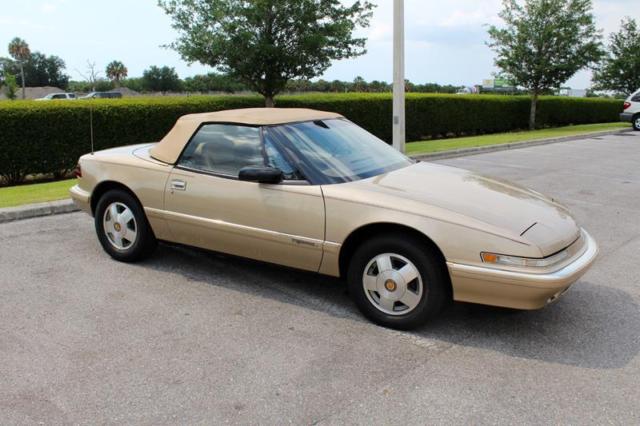 1990 Buick Reatta Base 2dr Convertible 1990 Buick Reatta Base 2dr Convertible