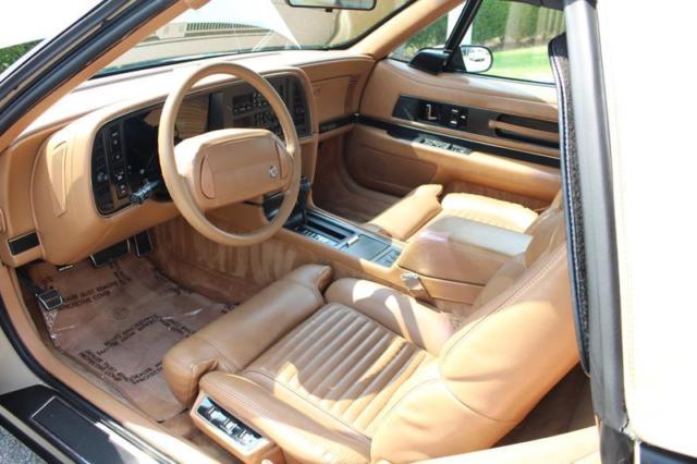 1990 Buick Reatta Base 2dr Convertible - photo 12