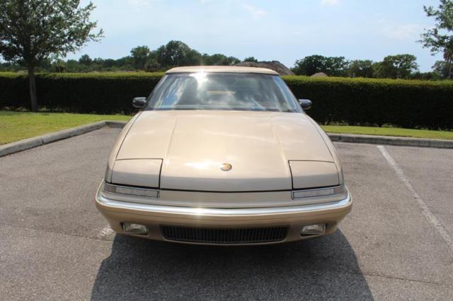 1990 Buick Reatta Base 2dr Convertible - photo 4