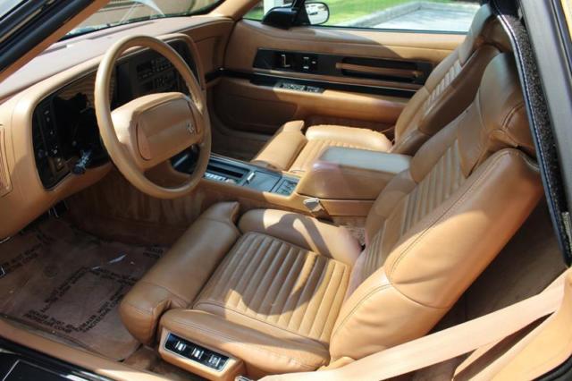 1990 Buick Reatta Base 2dr Convertible - photo 8