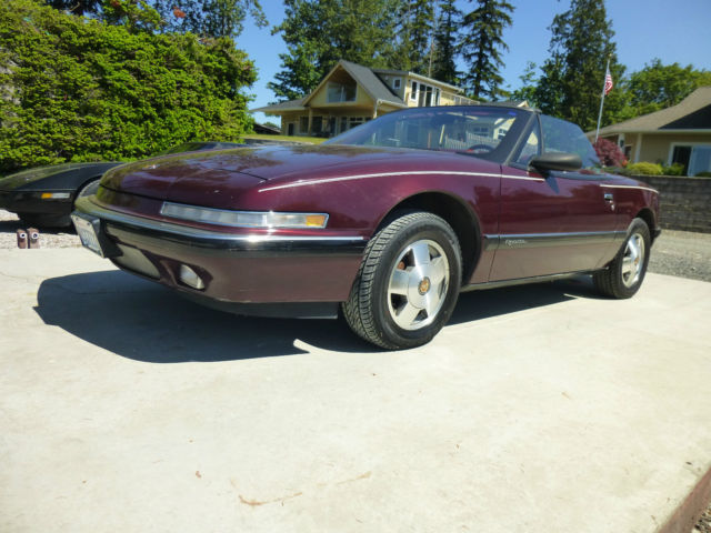 1990 Buick Reatta Base Convertible 2-Door 3.8L, 1 of 117 in this color 1990 Buick Reatta