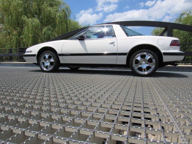 1990 Buick Reatta Classic - photo 5