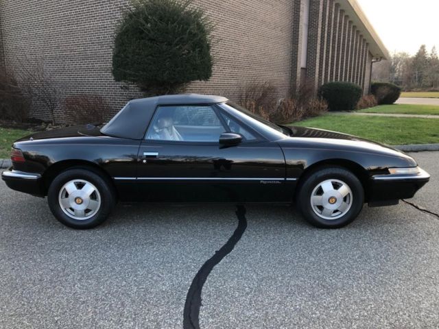 1990 Buick Reatta -- - photo 5
