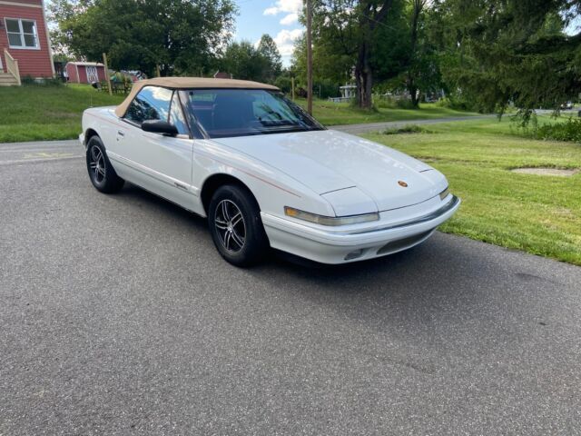 1990 Buick Reatta - photo 11