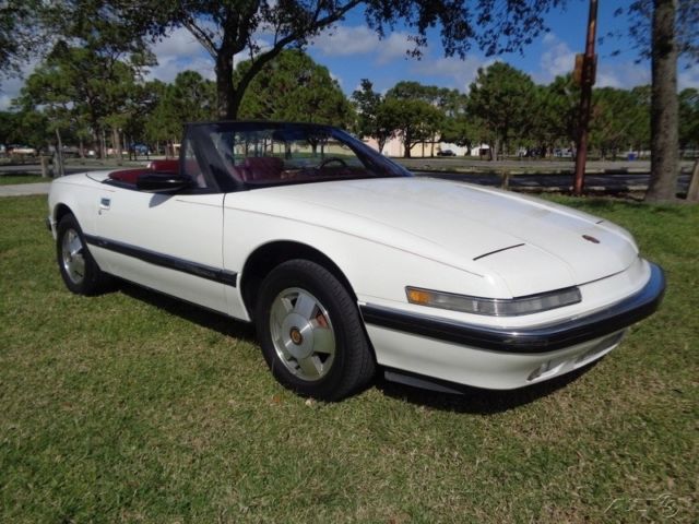 1990 Buick Reatta Base Convertible 2-Door - photo 5