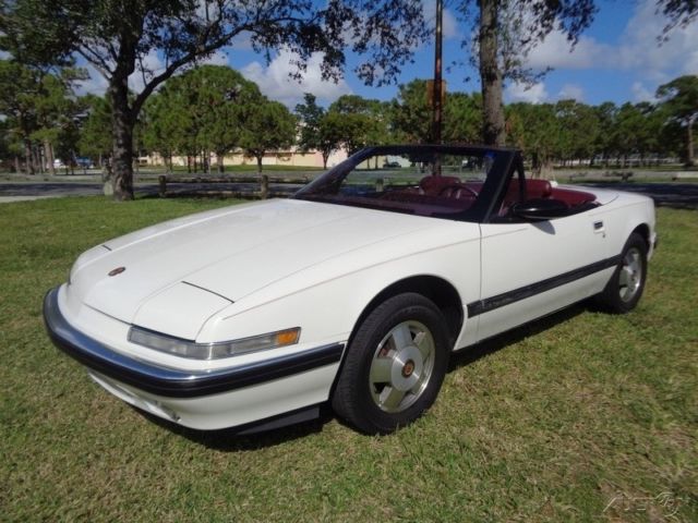 1990 Buick Reatta Base Convertible 2-Door - photo 9