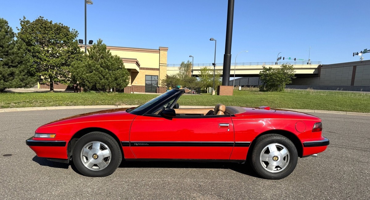 1990 Buick Reatta - photo 7