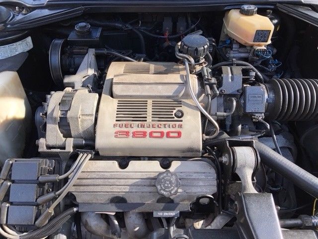 1990 Buick Reatta Base 2 door convertible - photo 6