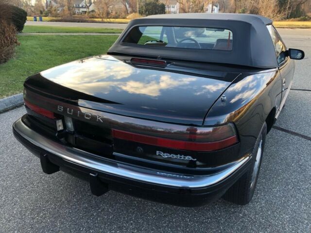 1990 Buick Reatta -- - photo 6