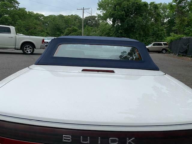 1990 Buick Reatta 2 DOOR - photo 10