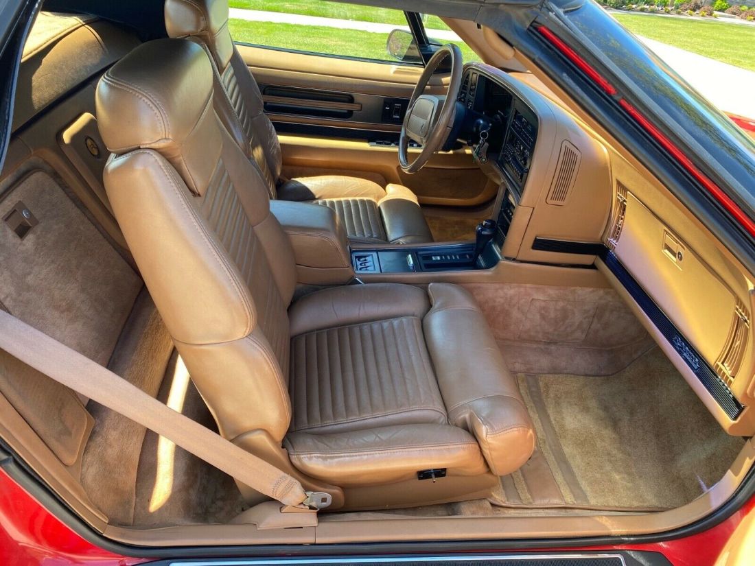 1990 Buick Reatta - photo 11
