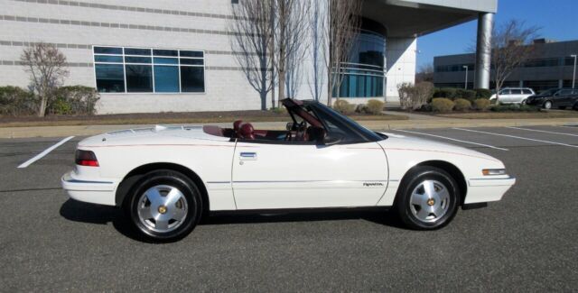 1990 Reatta Convertible - photo 10