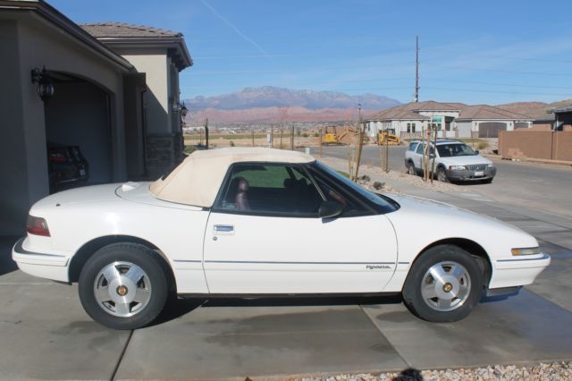 1990 Buick Reatta Convertible - photo 4