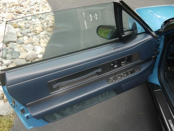 1990 Buick Reatta - photo 12