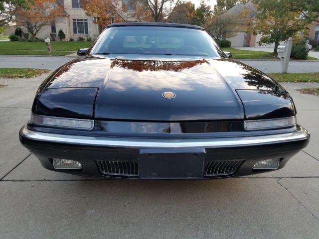 1990 Buick Reatta - photo 2
