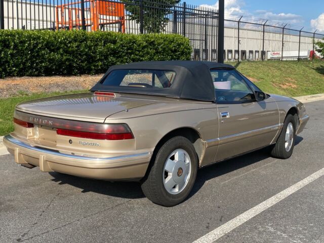 1990 Buick Reatta - photo 3