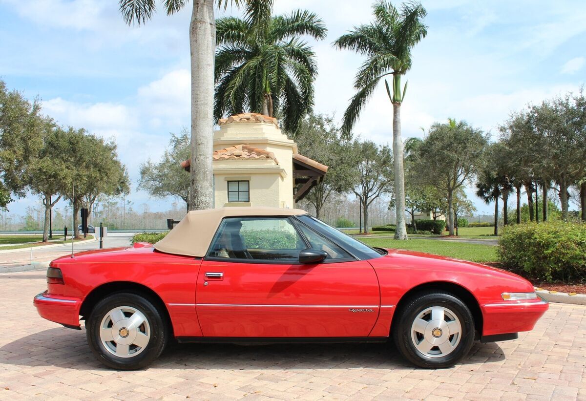 1990 Buick Reatta - photo 2
