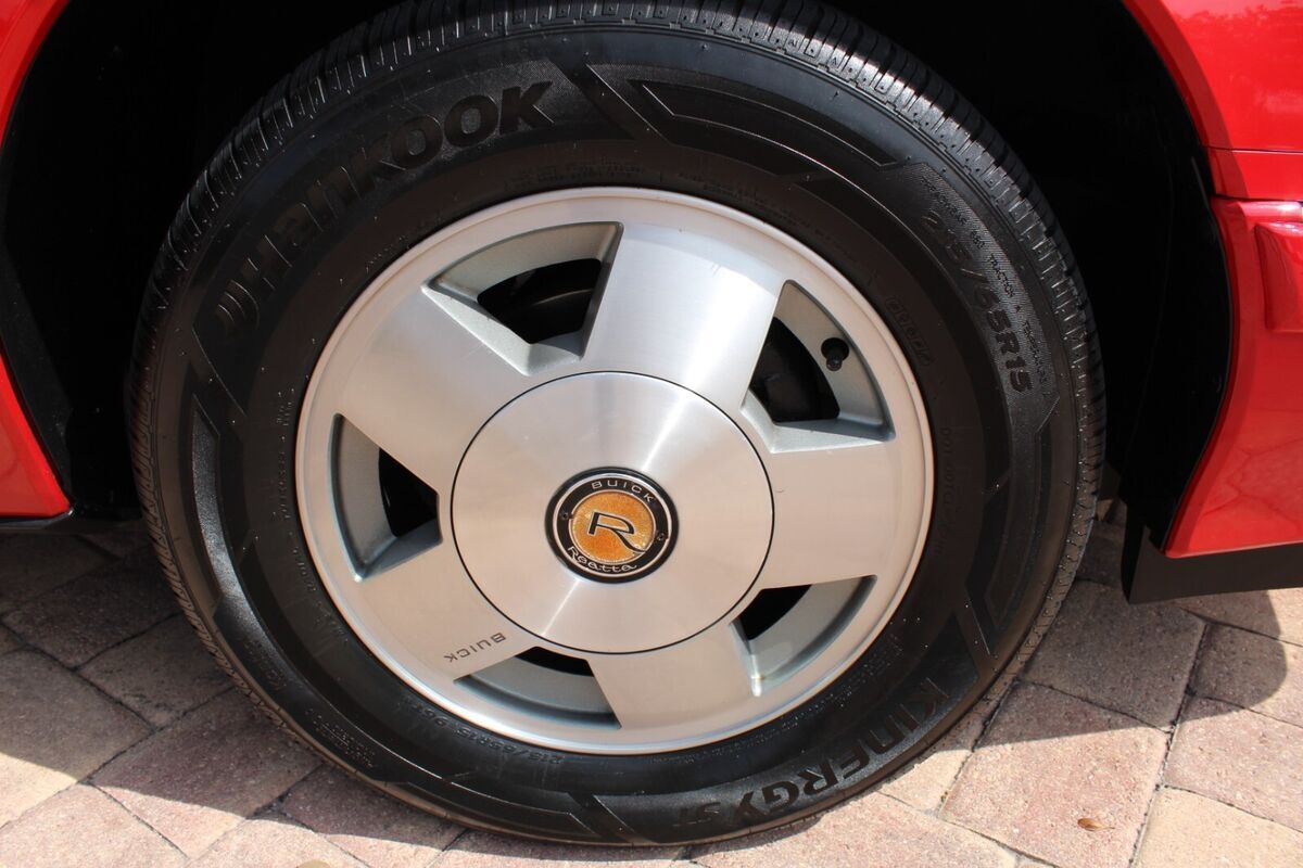 1990 Buick Reatta - photo 4