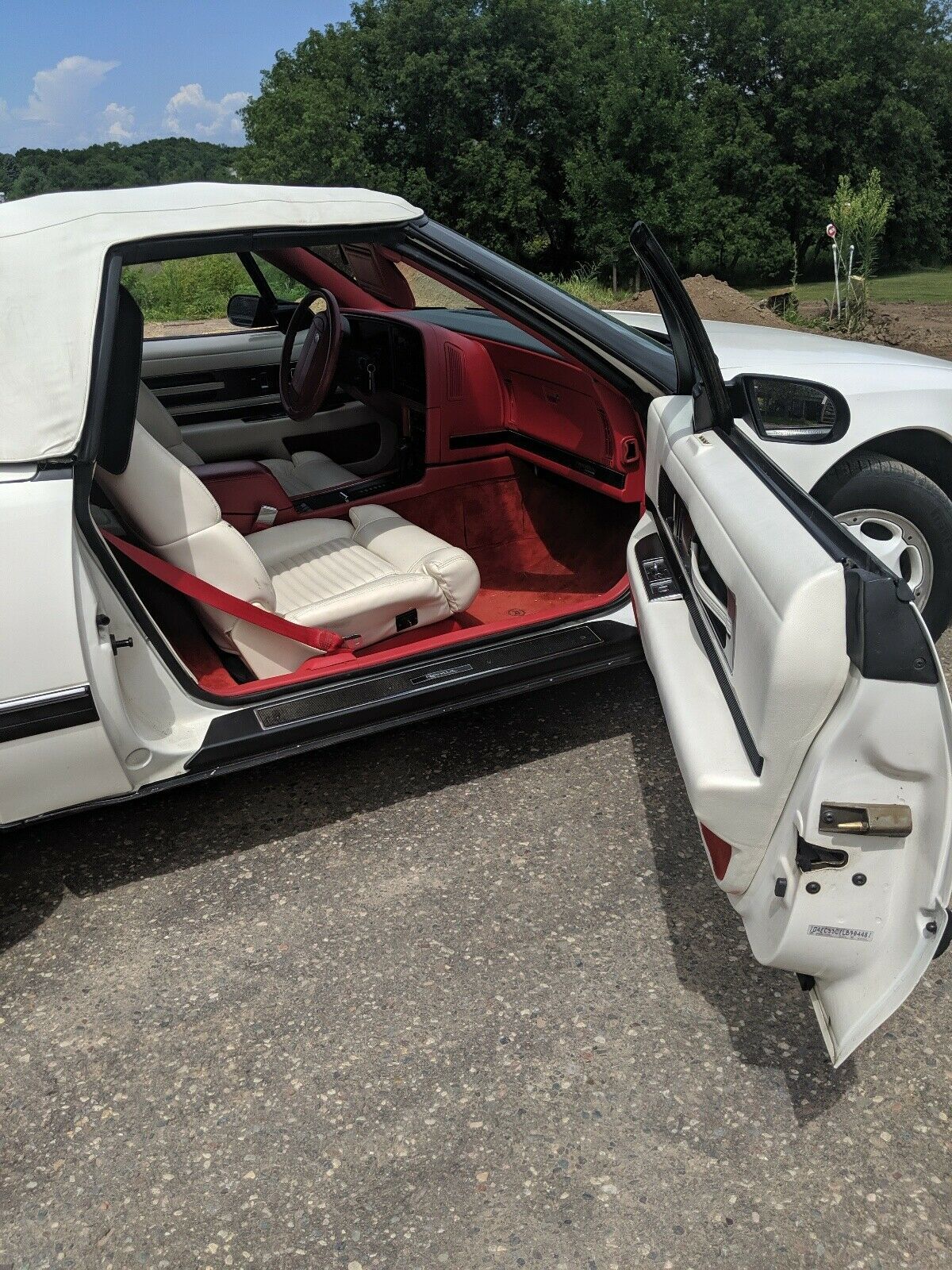 1990 Buick Reatta - photo 4